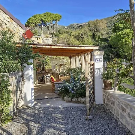 度假居 La Casa Dei Gatti A Seccheto, Chicca 瑟克罗