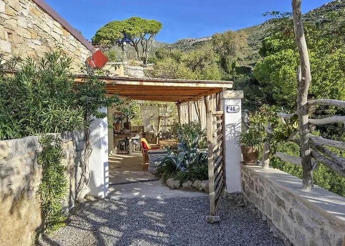 Casa vacanze La Casa Dei Gatti A Seccheto, Chicca Seccheto